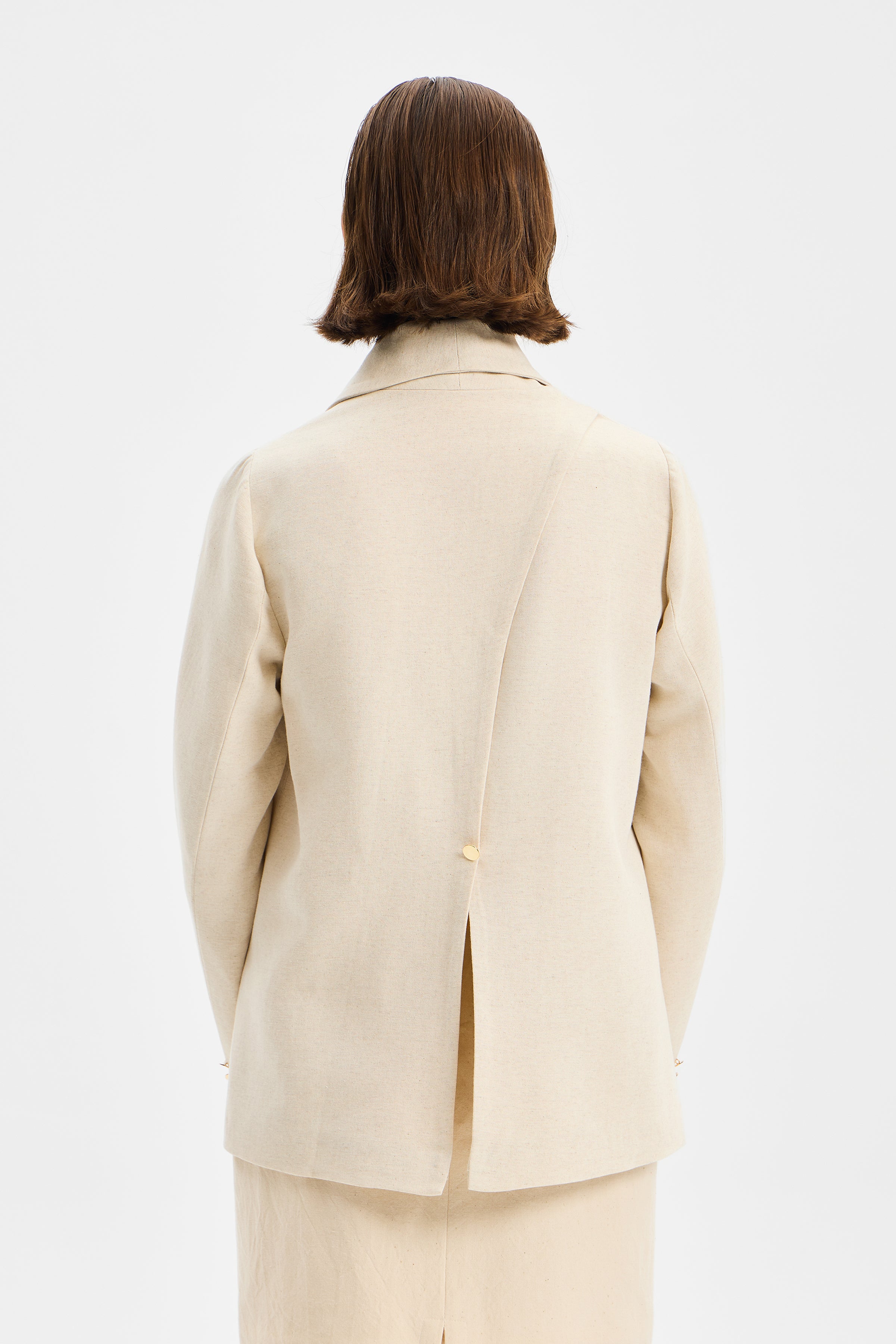 Nexa Women’s Jacket Ecru (Back Vent Detail)