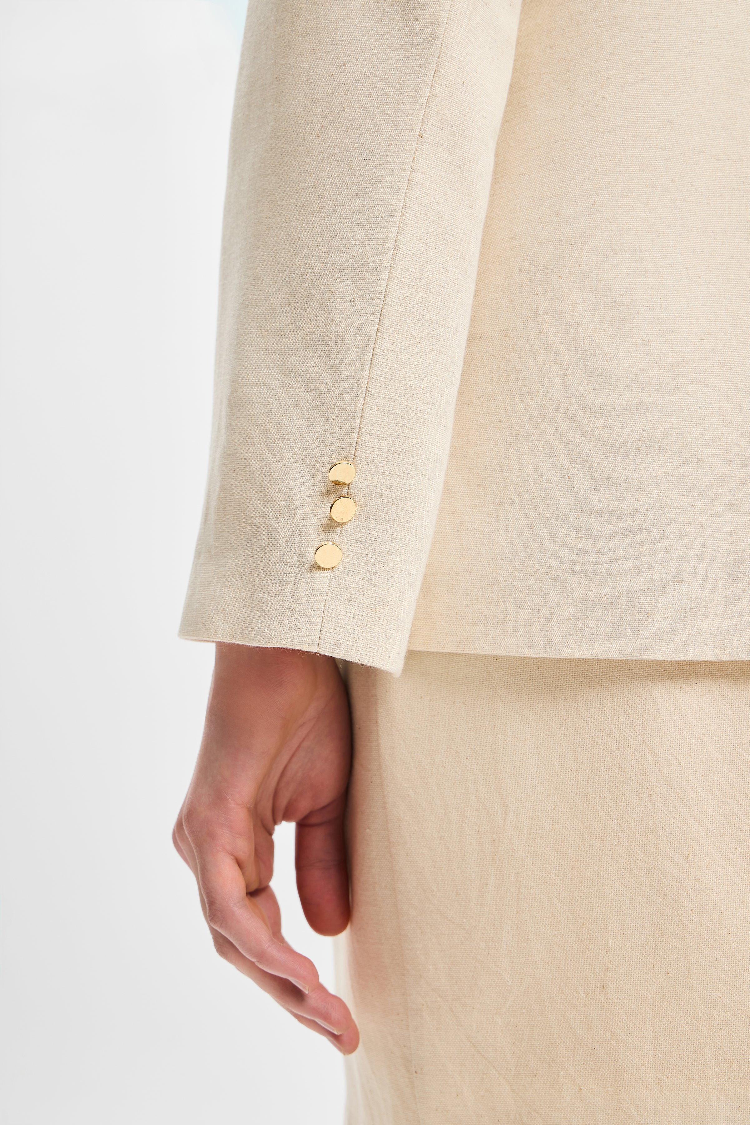 Nexa Women’s Jacket Ecru (Back Vent Detail)