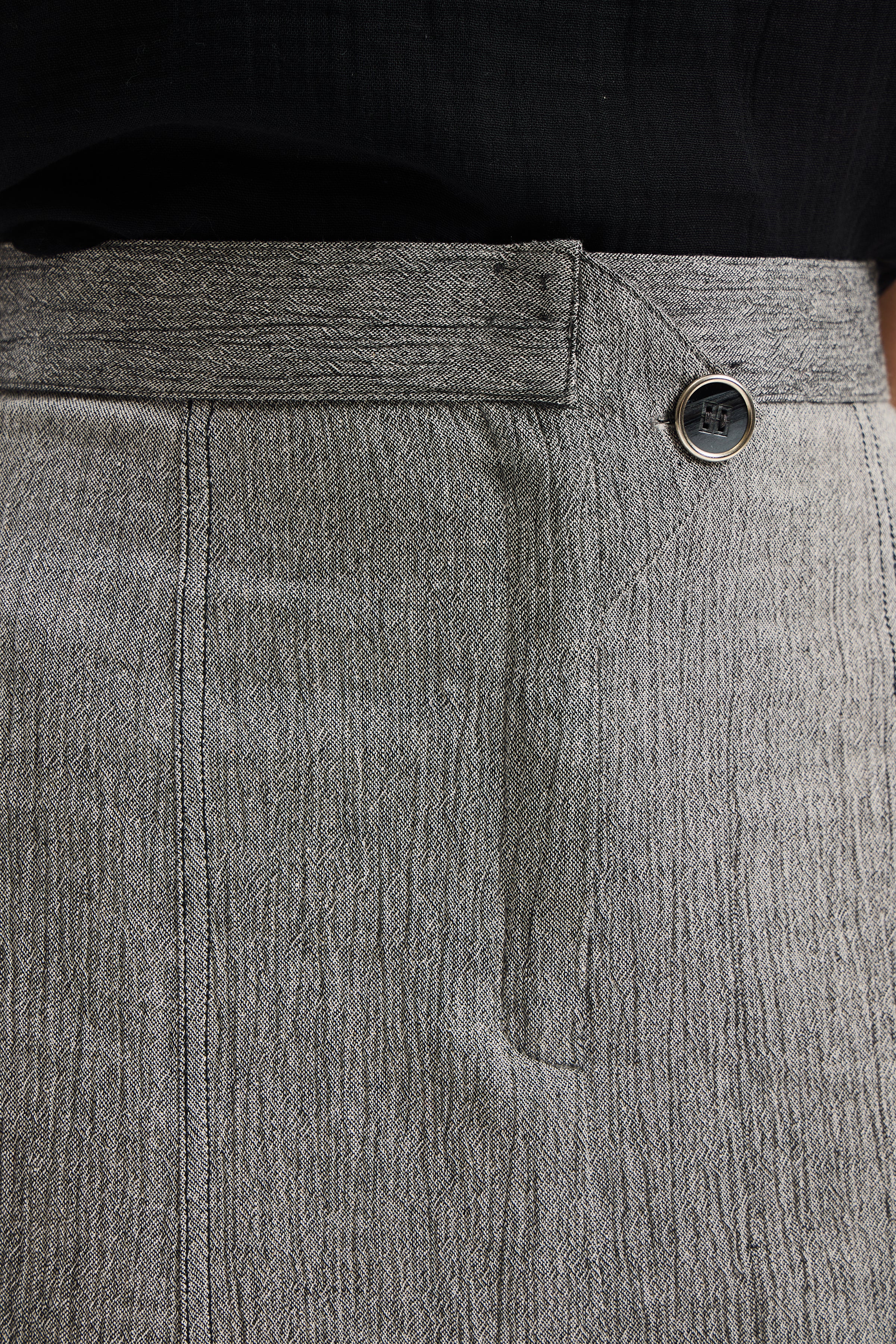 Axis Midi Slim Skirt Anthracite Black