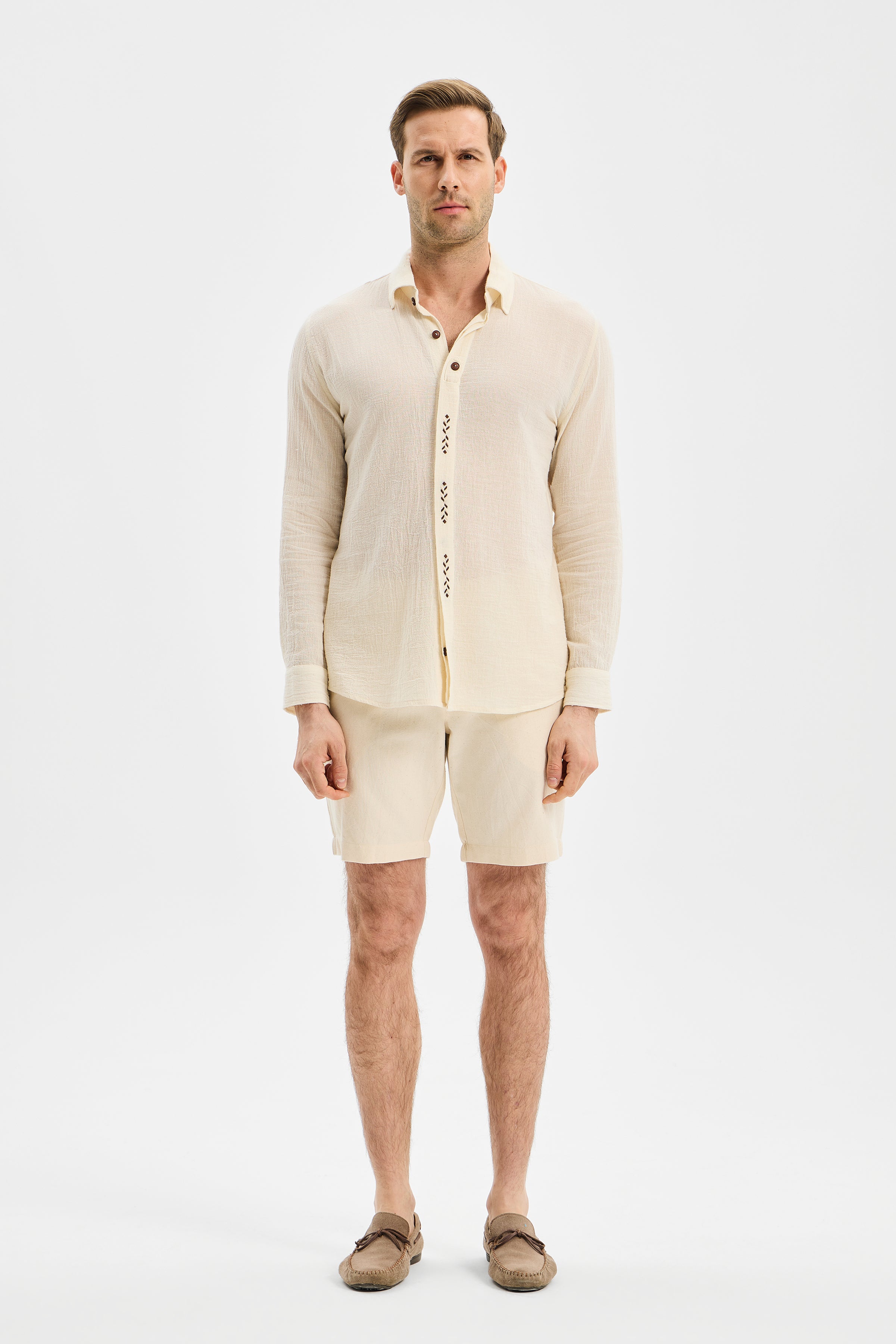 Motif Erkek Nakışlı Gömlek