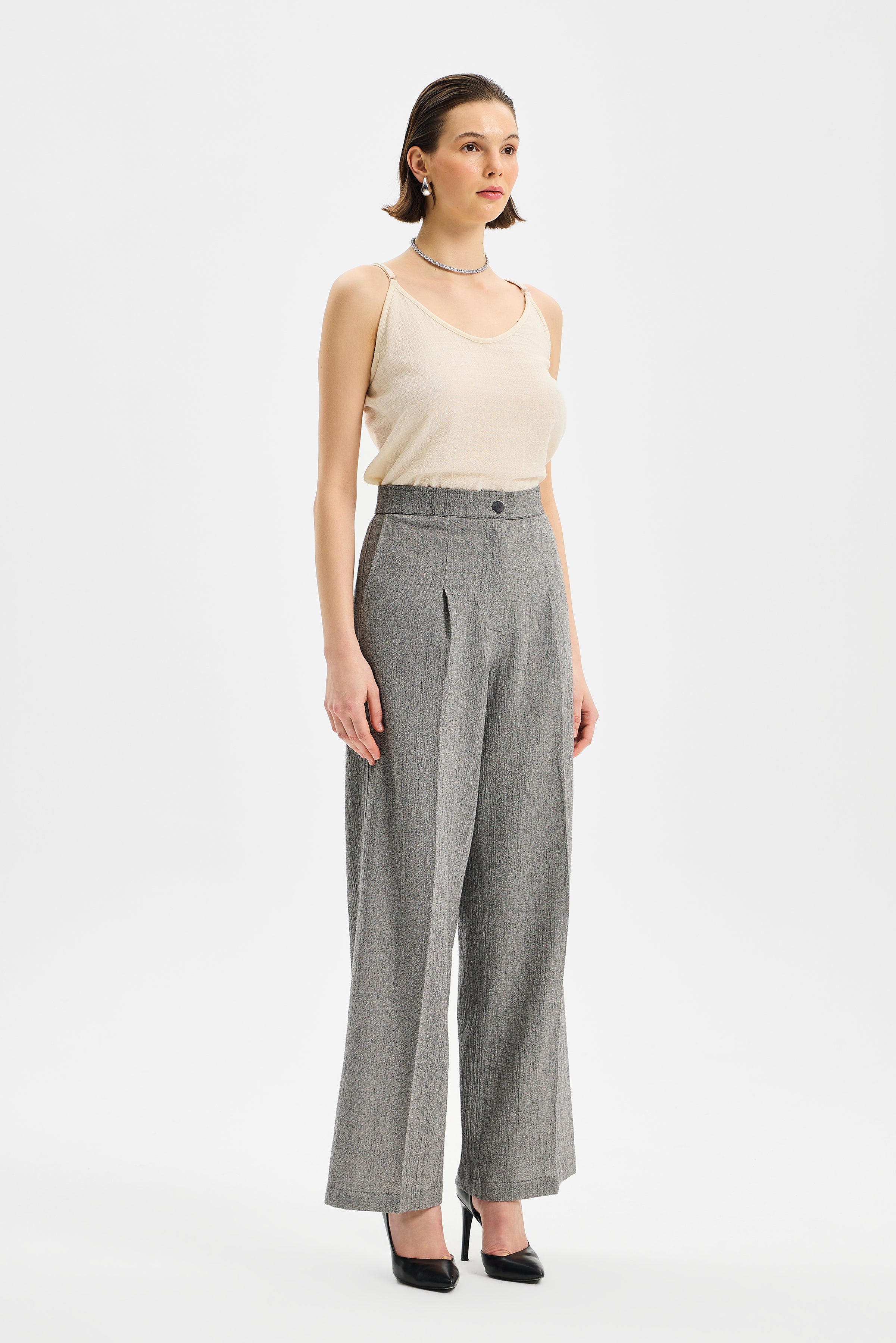 Pivot Women's Classic Pleated Trousers Anthracite Black